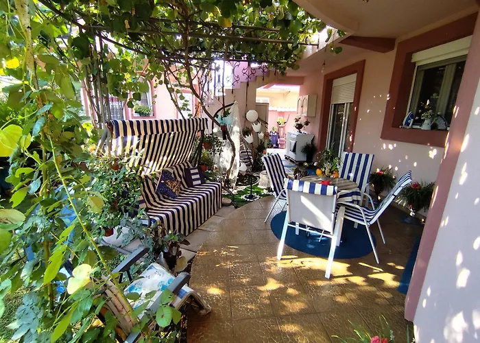 Apollon Home Apartments