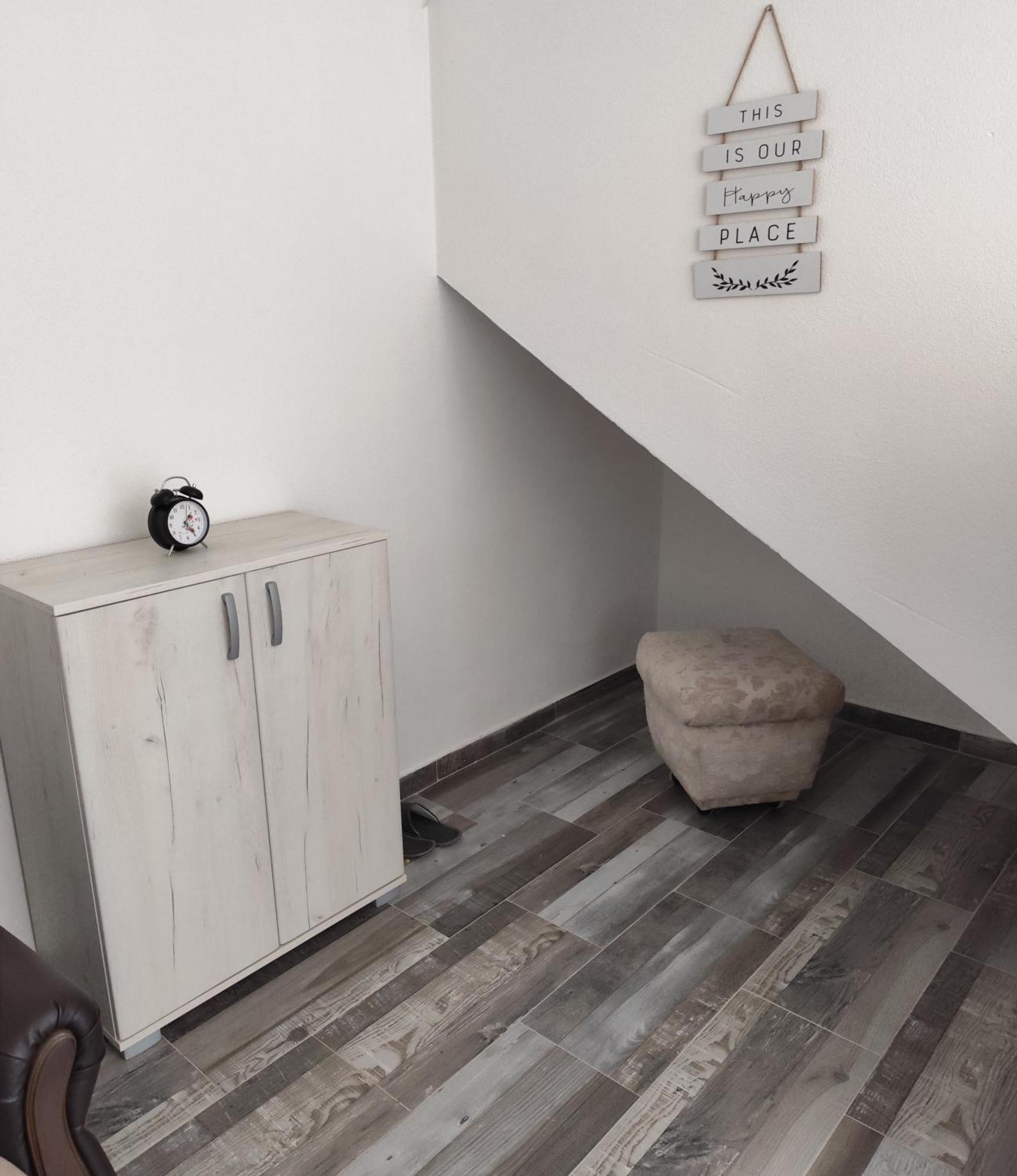 Apollon Apartment